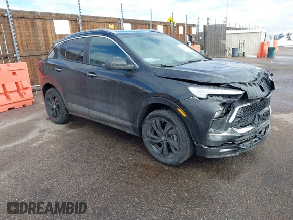 2024 Buick Encore GX Sport Touring с VIN KL4AMESL1RB209272, выставлен на аукционе IAAI как лот 41646448 с пробегом 20 797 миль миль и . История ставок и продаж доступна на DreamBid. Изображение 1.