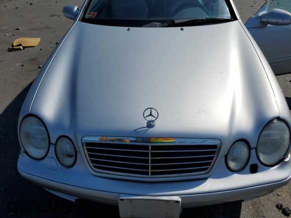 2002 Mercedes-Benz CLK 320/430 with VIN WDBLK70G32T108710, listed as a Copart auction lot 69556774 with 147,268 mi miles and Salvage Title. Bid and sale history available at DreamBid. Image 11.