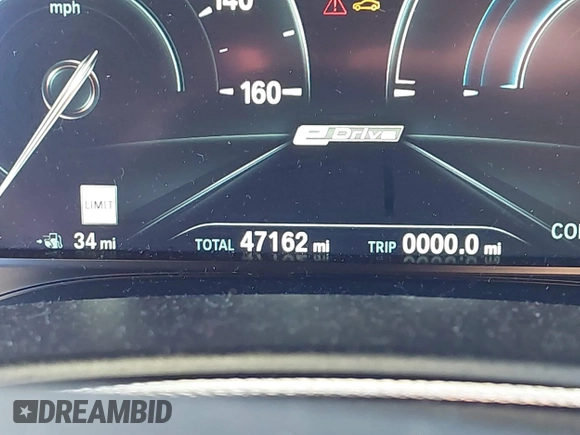 2019 BMW 5 Series 530e iPerformance with VIN WBAJA9C51KB391855, listed as a IAAI auction lot 41429622 with 47,162 mi miles. Bid and sale history available at carsss.com. Image 15.