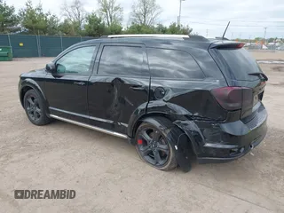2018 Dodge Journey Crossroad z VIN 3C4PDDGG0JT449759, wystawiony jako IAAI lot #42210815 z przebiegiem 93 747 mil mil oraz . Historia ofert i sprzedaży dostępna na DreamBid. Obrazek 3.