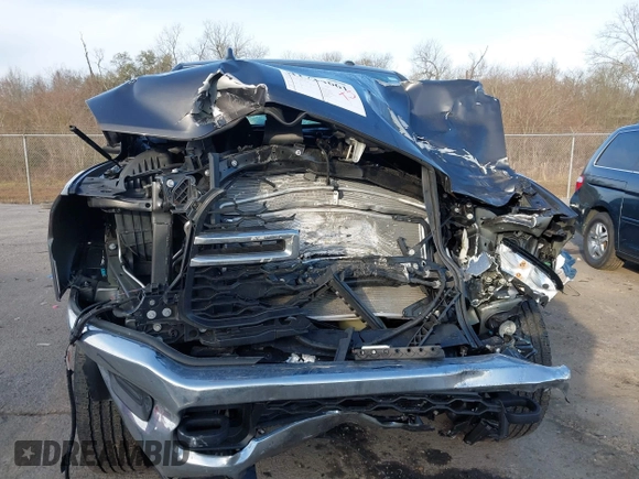 2024 Ram 2500 Tradesman z VIN 3C6UR5CL9RG245485, wystawiony jako IAAI lot #41724661 z przebiegiem 29 445 mil mil oraz . Historia ofert i sprzedaży dostępna na DreamBid. Obrazek 12.