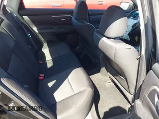 2018 Nissan Altima SV with VIN 1N4AL3AP5JC285843, listed as a IAAI auction lot 41956374 with 100,688 mi miles and . Bid and sale history available at carsss.com. Image 8.
