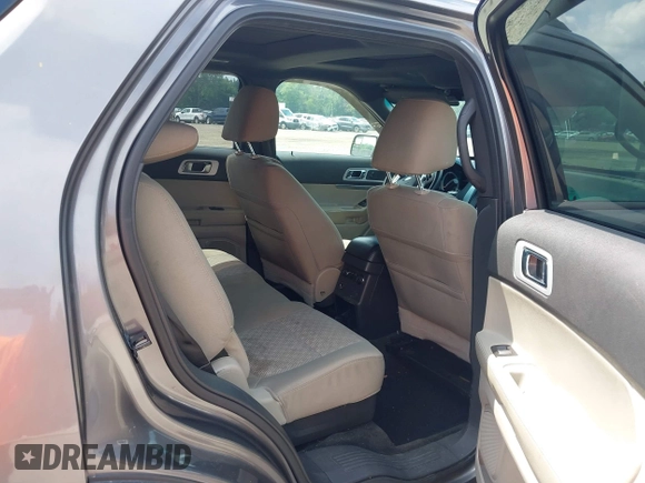 2011 Ford Explorer XLT with VIN 1FMHK8D86BGA63282, listed as a IAAI auction lot 42640508 with 200,620 mi miles and . Bid and sale history available at DreamBid. Image 8.