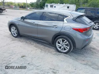 2018 Infiniti QX30 Premium z VIN SJKCH5CPXJA003377, wystawiony jako IAAI lot #41876556 z przebiegiem 91 673 mil mil oraz . Historia ofert i sprzedaży dostępna na DreamBid. Obrazek 3.
