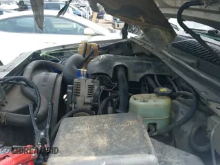 2002 Chevrolet Silverado 1500 LS с VIN 2GCEC19V721274238, выставлен на аукционе IAAI как лот 42649692 с пробегом 311 762 миль миль и . История ставок и продаж доступна на DreamBid. Изображение 12.
