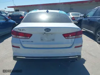 2020 Kia Optima LX with VIN 5XXGT4L38LG429263, listed as a IAAI auction lot 41704297 with 77,146 mi miles. Bid and sale history available at carsss.com. Image 17.