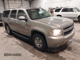 2007 Chevrolet Suburban LTZ with VIN 1GNFK163X7J156666, listed as a IAAI auction lot 41920137 with 217,590 mi miles and . Bid and sale history available at DreamBid. Image 1.
