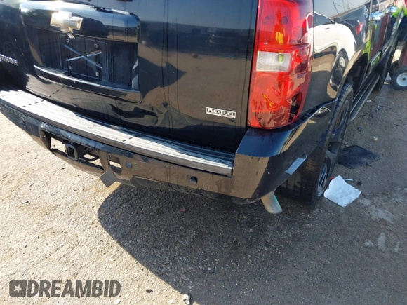 2011 Chevrolet Tahoe LT with VIN 1GNSCBE08BR183366, listed as a IAAI auction lot 42343281 with 211,674 mi miles and . Bid and sale history available at DreamBid. Image 6.