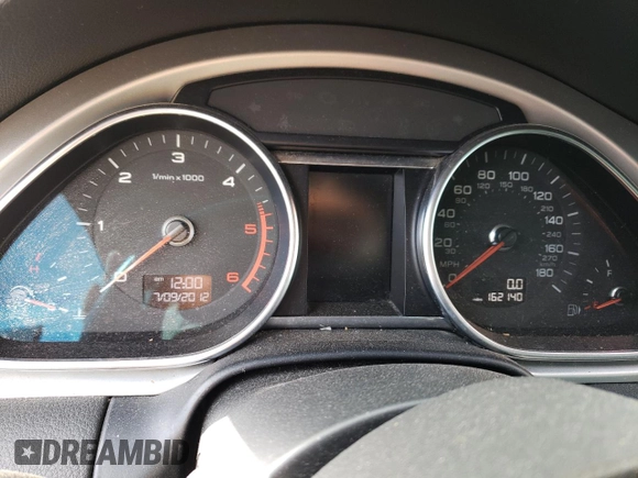 2013 Audi Q7 Prestige with VIN WA1WMAFE1DD011556, listed as a Copart auction lot 41766015 with 162,140 mi miles and Clean title. Bid and sale history available at DreamBid. Image 9.