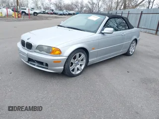 2001 BMW 3 Series 325Ci with VIN WBABS33461JY41669, listed as a IAAI auction lot 41805532 with 139,800 mi miles. Bid and sale history available at carsss.com. Image 2.
