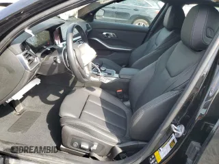 2022 BMW 3 Series 330i xDrive z VIN 3MW5R7J05N8C55952, wystawiony jako Copart lot #48732905 z przebiegiem 4 521 mil mil oraz Szkoda całkowita • Salvage title. Historia ofert i sprzedaży dostępna na DreamBid. Obrazek 7.
