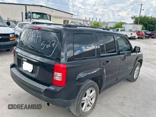 2017 Jeep Patriot Sport SE with VIN 1C4NJPBA7HD211671, listed as a Copart auction lot 62742195 with 127,467 mi miles and Clean title. Bid and sale history available at DreamBid. Image 4.