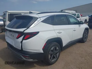 2025 Hyundai Tucson SEL with VIN 5NMJB3DE3SH507693, listed as a IAAI auction lot 42047292 with 4,434 mi miles. Bid and sale history available at carsss.com. Image 4.