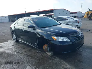 2008 Toyota Camry LE z VIN 4T1BE46K98U248029, wystawiony jako IAAI lot #42228084 z przebiegiem 108 006 mil mil oraz . Historia ofert i sprzedaży dostępna na DreamBid. Obrazek 1.