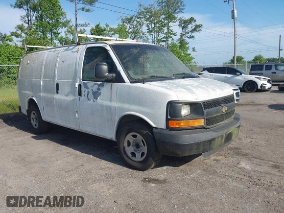 2006 Chevrolet Express Cargo Van with VIN 1GCFG15X261109290, listed as a IAAI auction lot 42088599 with 1 mi miles. Bid and sale history available at carsss.com. Image 1.