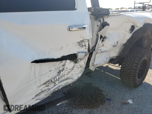 2015 Ram 3500 Laramie with VIN 3C63R3JL9FG645075, listed as a Copart auction lot 72916764 with 249,646 mi miles and Salvage Title. Bid and sale history available at carsss.com. Image 9.
