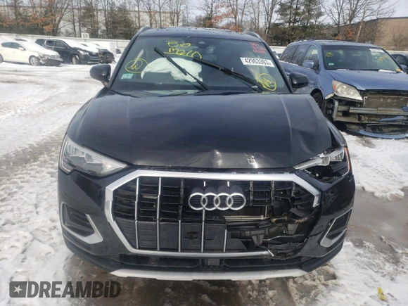 2022 Audi Q3 Premium with VIN WA1AUCF34N1001093, listed as a Copart auction lot 42963393 with 21,932 mi miles and . Bid and sale history available at DreamBid. Image 5.
