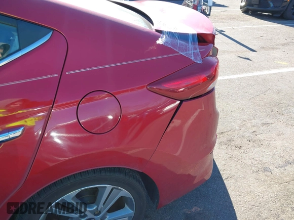 2017 Hyundai Elantra Value Edition z VIN KMHD84LF7HU268464, wystawiony jako IAAI lot #41641826 z przebiegiem 184 174 mil mil oraz . Historia ofert i sprzedaży dostępna na DreamBid. Obrazek 6.