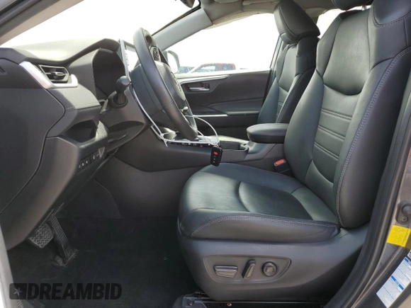 2022 Toyota RAV4 Hybrid XLE Premium с VIN 4T3B6RFV5NU071387, выставлен на аукционе Copart как лот 57410115 с пробегом 64 479 миль миль и Списание • Salvage title. История ставок и продаж доступна на DreamBid. Изображение 7.