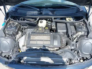 2006 MINI Hardtop S with VIN WMWRE33596TJ35502, listed as a IAAI auction lot 42474204 with 126,938 mi miles and . Bid and sale history available at DreamBid. Image 10.