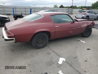 1974 Chevrolet Camaro z VIN 1Q87H4N107244, wystawiony jako Copart lot #59437545 z przebiegiem 70 635 mil mil oraz Czysty tytuł • Clean title. Historia ofert i sprzedaży dostępna na DreamBid. Obrazek 3.
