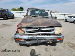 1999 Toyota Tacoma with VIN 4TAVL52N7XZ549666, listed as a Copart auction lot 58861885 with 326,363 mi miles and Salvage title. Bid and sale history available at DreamBid. Image 5.
