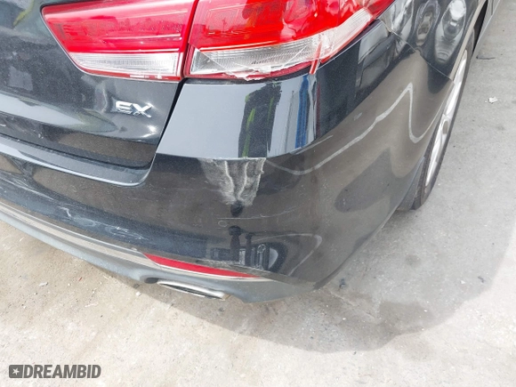 2016 Kia Optima EX with VIN 5XXGU4L38GG075652, listed as a IAAI auction lot 39544592 with 151,960 mi miles. Bid and sale history available at carsss.com. Image 12.