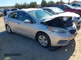 2015 Kia Forte LX with VIN KNAFK4A69F5364361, listed as a IAAI auction lot 41636506 with 1 mi miles. Bid and sale history available at carsss.com. Image 1.