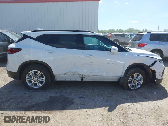 2021 Chevrolet Blazer LT z VIN 3GNKBCRS7MS538791, wystawiony jako IAAI lot #42217259 z przebiegiem 27 367 mil mil oraz . Historia ofert i sprzedaży dostępna na DreamBid. Obrazek 13.