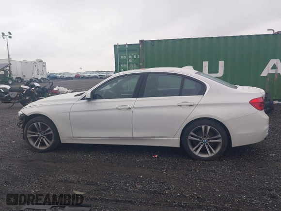 2017 BMW 3 Series 330i xDrive with VIN WBA8D9G39HNU63519, listed as a IAAI auction lot 42330597 with 80,498 mi miles and . Bid and sale history available at DreamBid. Image 14.