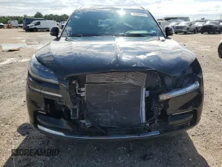 2023 Lincoln Aviator Reserve with VIN 5LM5J7WC2PGL01182, listed as a Copart auction lot 56566495 with 44,247 mi miles and Salvage title. Bid and sale history available at DreamBid. Image 5.