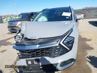 2023 Kia Sportage SX-Prestige z VIN 5XYK53AF8PG108434, wystawiony jako IAAI lot #41412399 z przebiegiem 47 312 mil mil oraz . Historia ofert i sprzedaży dostępna na DreamBid. Obrazek 2.