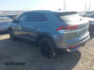 2022 Volkswagen Atlas SE with VIN 1V2JE2CA0NC224539, listed as a IAAI auction lot 42003758 with 59,363 mi miles and . Bid and sale history available at DreamBid. Image 3.