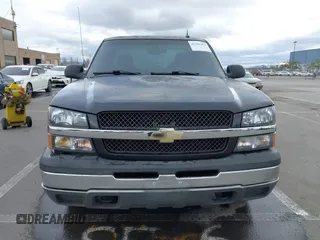 2003 Chevrolet Silverado 1500 LS с VIN 1GCEK19TX3E107860, выставлен на аукционе IAAI как лот 41461401 с пробегом 379 055 миль миль и . История ставок и продаж доступна на DreamBid. Изображение 12.