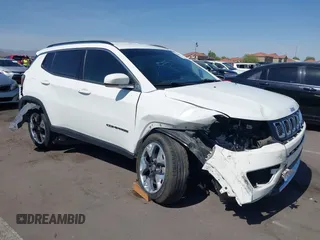 2021 Jeep Compass Limited z VIN 3C4NJDCB5MT590423, wystawiony jako IAAI lot #42663797 z przebiegiem 59 872 mil mil oraz . Historia ofert i sprzedaży dostępna na DreamBid. Obrazek 1.