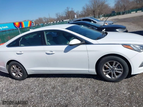2017 Hyundai Sonata SE with VIN 5NPE24AFXHH532624, listed as a IAAI auction lot 41390936 with 117,254 mi miles. Bid and sale history available at carsss.com. Image 13.