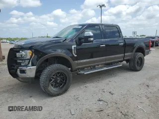 2017 Ford F-250 Lariat z VIN 1FT7W2BT6HEC53709, wystawiony jako Copart lot #54192075 z przebiegiem 272 966 mil mil oraz Szkoda całkowita • Salvage title. Historia ofert i sprzedaży dostępna na DreamBid. Obrazek 1.