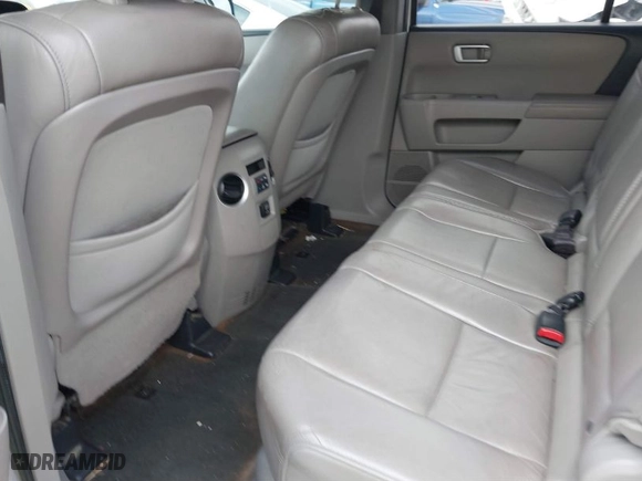 2013 Honda Pilot EX-L with VIN 5FNYF3H58DB018126, listed as a IAAI auction lot 41536720 with 127,984 mi miles. Bid and sale history available at carsss.com. Image 8.