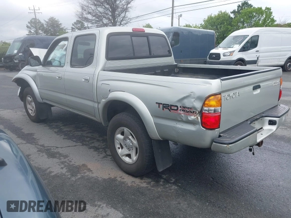 2001 Toyota Tacoma PreRunner with VIN 5TEGN92N71Z812474, listed as a IAAI auction lot 41870464 with 220,650 mi miles. Bid and sale history available at carsss.com. Image 3.