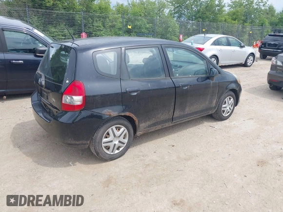 2007 Honda Fit with VIN JHMGD38437S014676, listed as a IAAI auction lot 42698451 with 288,354 mi miles and . Bid and sale history available at DreamBid. Image 4.