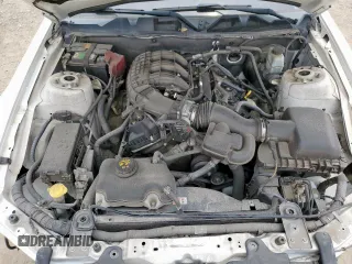 2013 Ford Mustang V6 z VIN 1ZVBP8AM1D5279002, wystawiony jako Copart lot #57902395 z przebiegiem 172 324 mil mil oraz Szkoda całkowita • Salvage title. Historia ofert i sprzedaży dostępna na DreamBid. Obrazek 11.