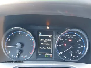 2017 Toyota RAV4 Limited with VIN JTMYFREV6HJ109207, listed as a IAAI auction lot 41206383 with 113,516 mi miles. Bid and sale history available at carsss.com. Image 7.