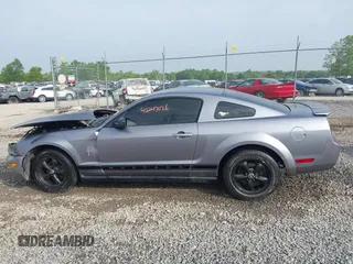 2007 Ford Mustang Deluxe with VIN 1ZVFT80N375332942, listed as a IAAI auction lot 42247026 with 91,352 mi miles and . Bid and sale history available at DreamBid. Image 15.