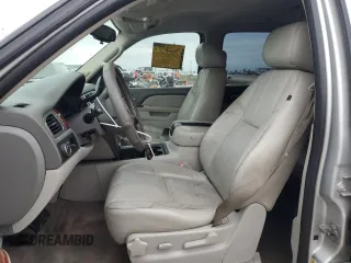 2010 Chevrolet Suburban LT with VIN 1GNUCJE08AR133956, listed as a Copart auction lot 76145714 with 212,459 mi miles and Salvage Title. Bid and sale history available at carsss.com. Image 7.