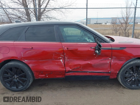 2019 Land Rover Range Rover Velar R-Dynamic SE с VIN SALYL2EX8KA783134, выставлен на аукционе IAAI как лот 41827957 с пробегом 66 666 миль миль и . История ставок и продаж доступна на DreamBid. Изображение 14.