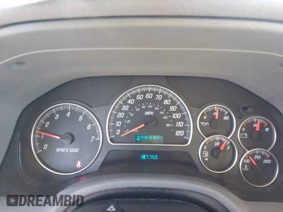 2005 GMC Envoy SLT with VIN 1GKDT13S152373799, listed as a IAAI auction lot 41537512 with 187,750 mi miles. Bid and sale history available at carsss.com. Image 7.