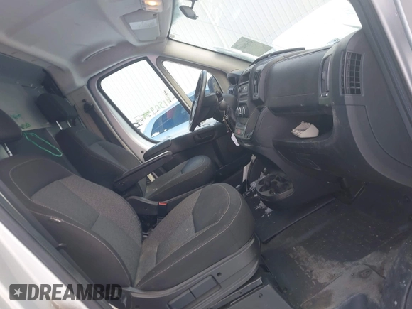 2014 Ram ProMaster Cargo with VIN 3C6TRVNG0EE113071, listed as a IAAI auction lot 41509447 with 57,746 mi miles and . Bid and sale history available at DreamBid. Image 5.