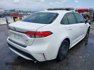 2020 Toyota Corolla LE with VIN JTDEPRAE1LJ109839, listed as a IAAI auction lot 42090736 with 49,895 mi miles. Bid and sale history available at carsss.com. Image 4.