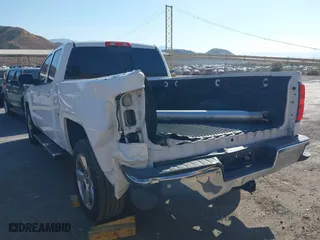 2014 Chevrolet Silverado 1500 LT with VIN 1GCRCREC7EZ405913, listed as a IAAI auction lot 40425594 with 48,024 mi miles. Bid and sale history available at carsss.com. Image 3.