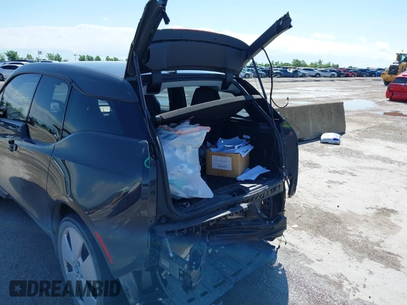 2015 BMW i3 z VIN WBY1Z2C50FV287637, wystawiony jako IAAI lot #42077747 z przebiegiem 67 283 mil mil oraz . Historia ofert i sprzedaży dostępna na DreamBid. Obrazek 6.